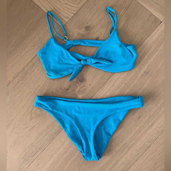 L*SPACE Bikini- 2Pc Flashback Top + Sandy Bottom - Picture 9 of 10